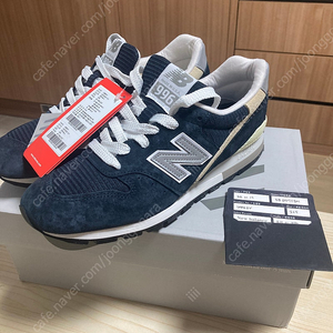 뉴발란스 996 USA 네이비 265 사이즈. 990 991 992 993