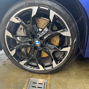 bmw x2 m35i 출고 휠타이어