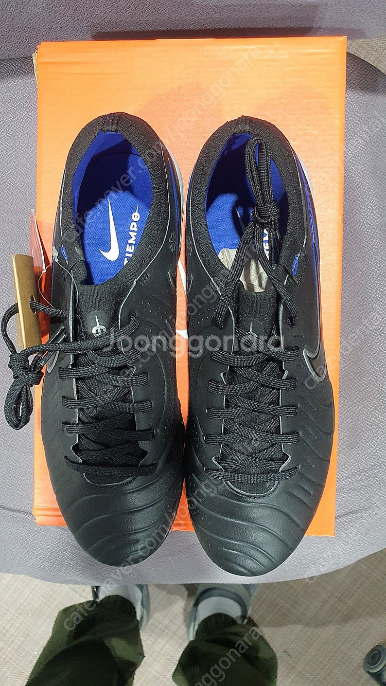나이키 티엠포 레전드 10 프로 TF 판매합니다.--0