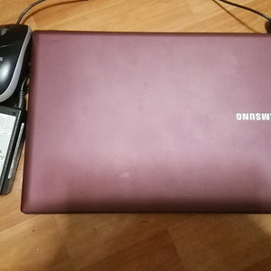 삼성 14인치  WIN11 8G램  인텔i3 CPU SSD120G 하이그로시 사무용 노트북  8만