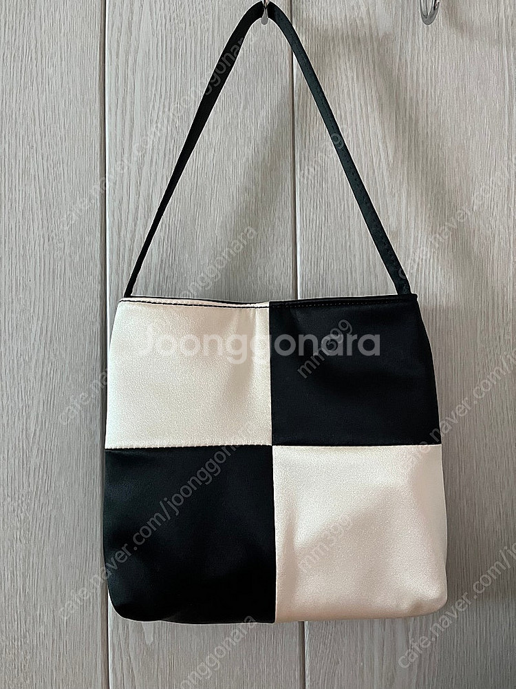 hai 하이 블랙 베라 가방 판매합니다--0