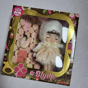 푸치브라이스 벨벳미뉴엣