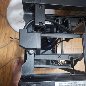 NZXT H1 케이스 팝니다 하자있어서 저렴히팔아요