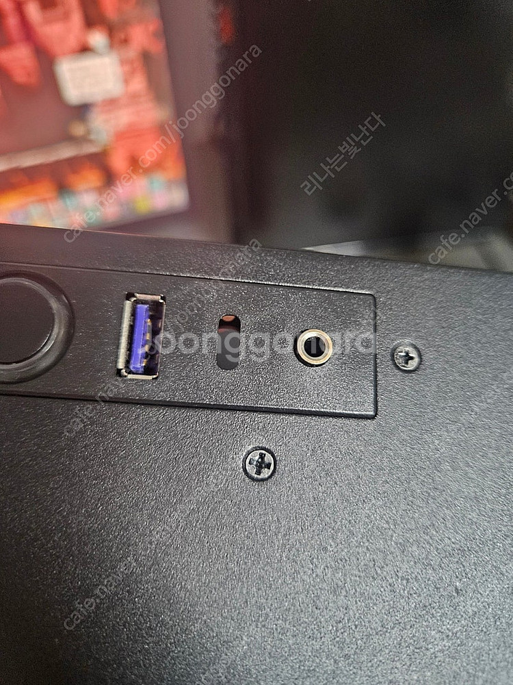 NZXT H1 케이스 팝니다 하자있어서 저렴히팔아요--3