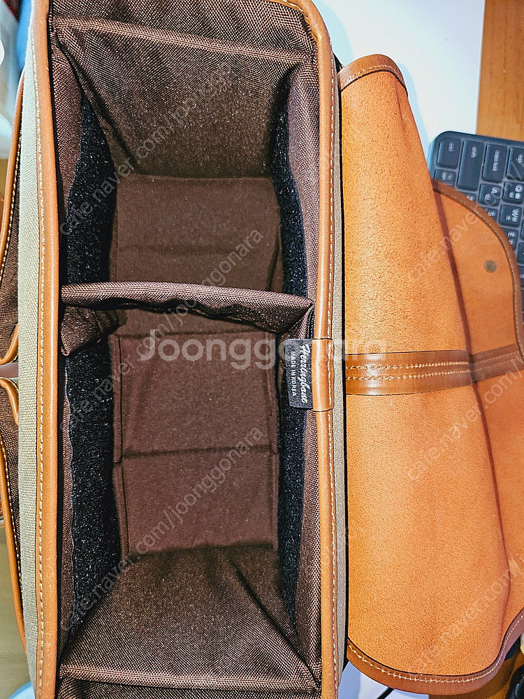 헤링본(Herringbone) 카메라 숄더백 팝니다.--5