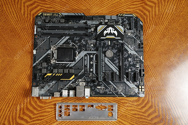 ASUS TUF B360-PLUS GAMING 메인보드 (DDR4)--6