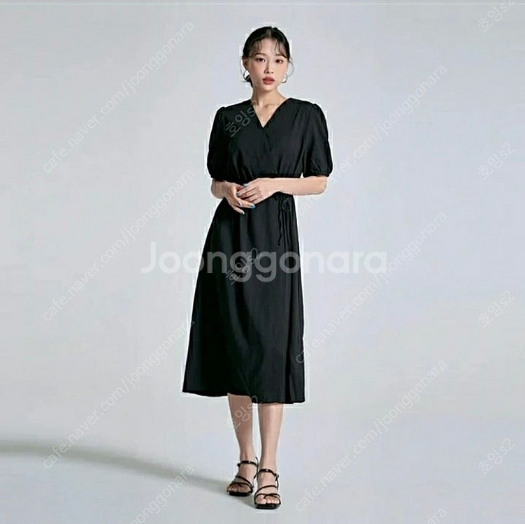스파오 블랙 랩디테일 롱 원피스(새상품)--0