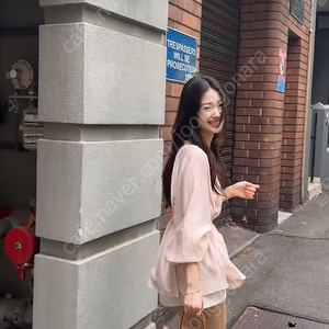 시에 아일리 셔링 블라우스