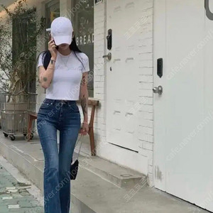 새상품)페일제이드 큐빅레터링반팔티 화이트,블랙