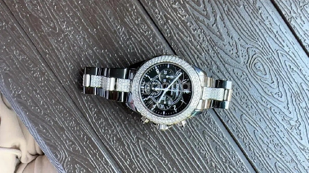샤넬 J12 크로노그래프 41mm 세라믹 파베 다이아몬...--6