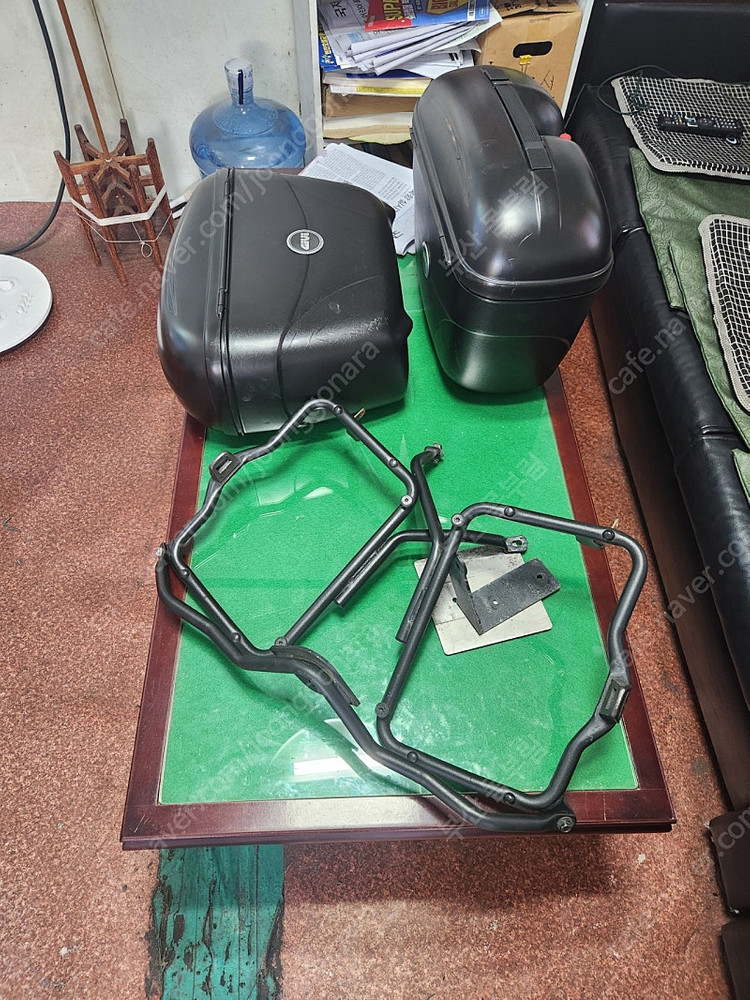 부산 버그만650. 사이드박스+브라켓 팝니다--3