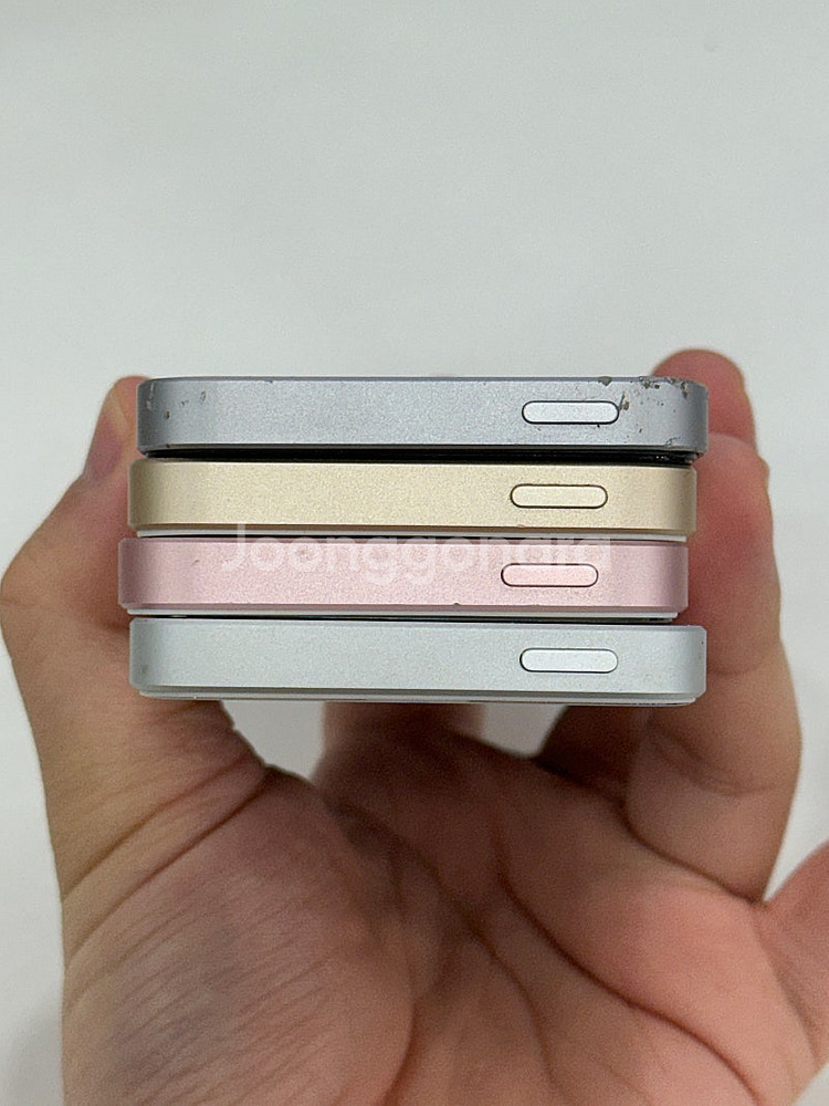 아이폰SE1 32GB 전색상 감성폰 판매합니다!--4