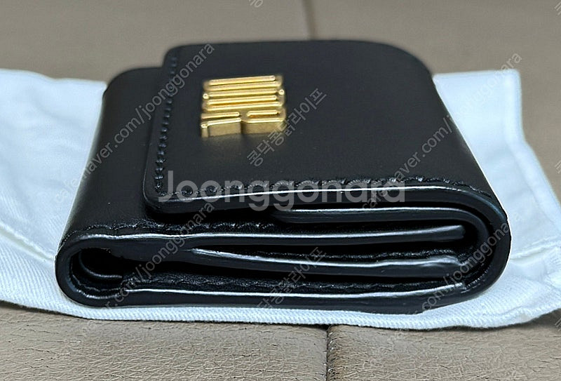 디올 카프스킨 로고 디펜스 컴팩트 3단 지갑 블랙--4