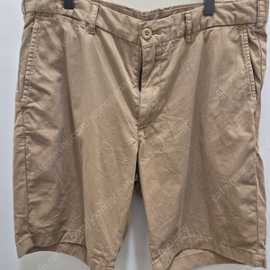 유니클로 면반바지 베이지 허리32사이즈