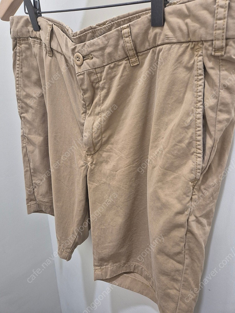 유니클로 면반바지 베이지 허리32사이즈--1