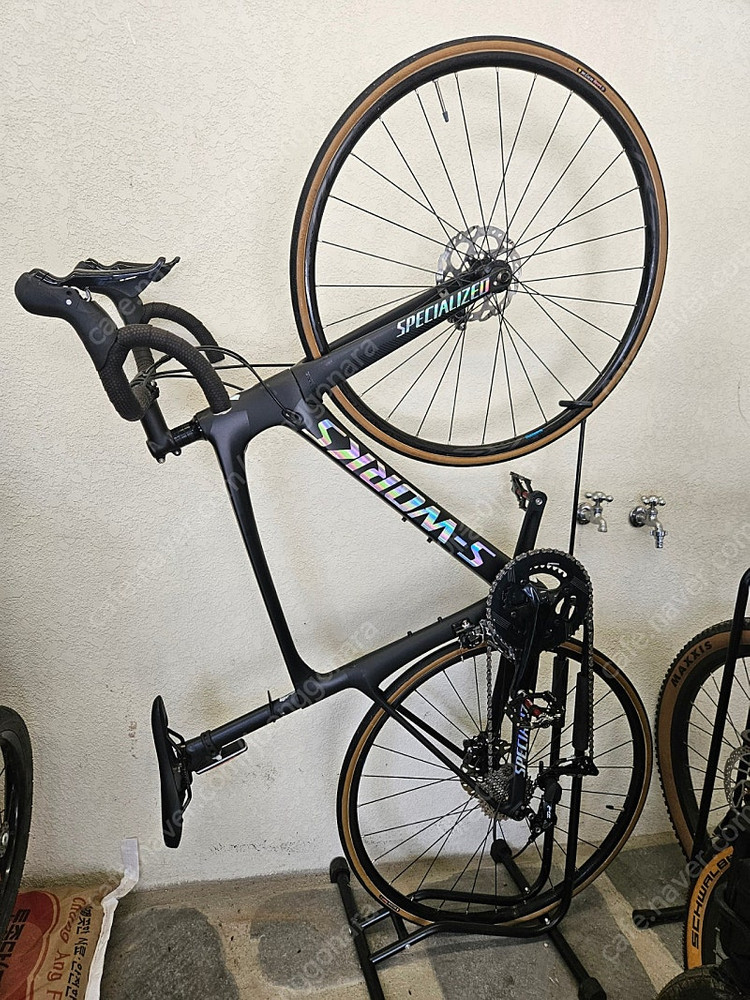 인피자 엘리우스D (에스웍 랩핑) 카본 105급 이미지