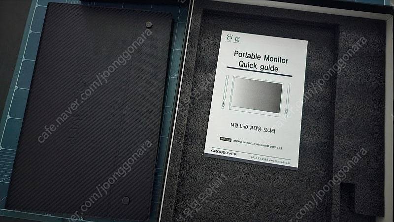 크로스오버존 크로스오버 140TU5 4K UHD 휴태용 모니터 판매합니다--3