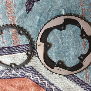 스램 레드22(sram red22) 체인링 (bcd130 53-39t)(히든볼트방식) 판매합니다