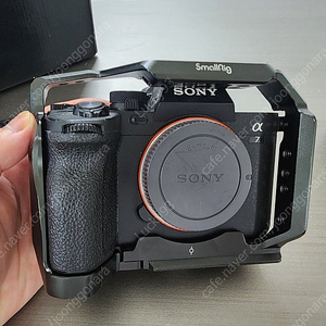 Sony A7M4 + 추가 배터리 + 스몰리그 케이지 세트