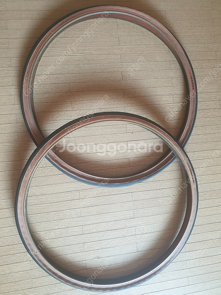 20인치 451사이즈(1-1/8)이노바(INNOVA) 타이어(와이어비드) 2개(한대차분무주행)판매합니다--0