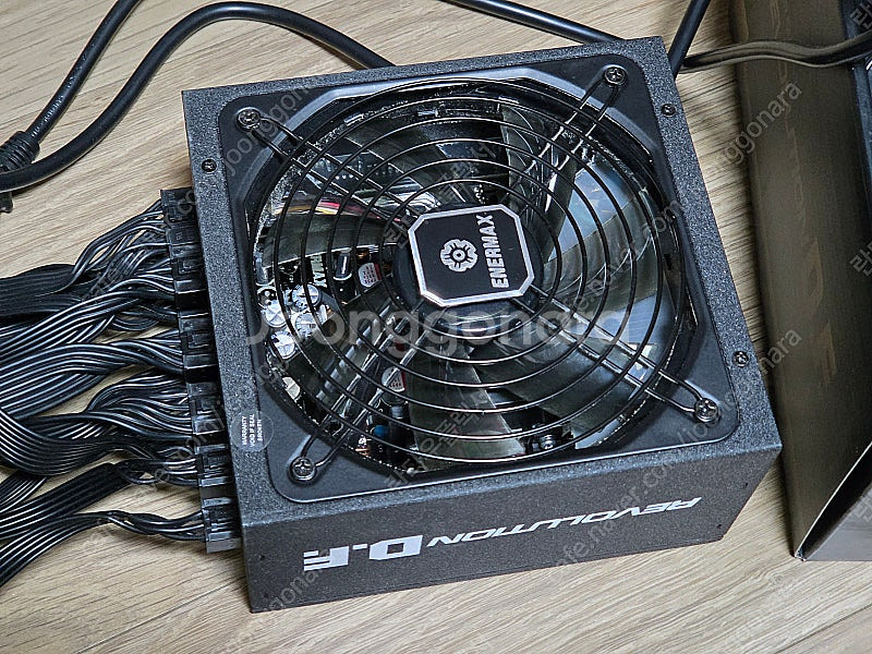 에너맥스 REVOLUTION D.F. ERF850EWT 80PLUS골드 풀모듈러--1