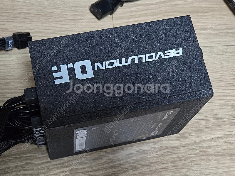 에너맥스 REVOLUTION D.F. ERF850EWT 80PLUS골드 풀모듈러--4