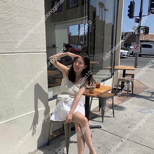 타낫 슬리브리스 니트 아이보리 새상품 2만원