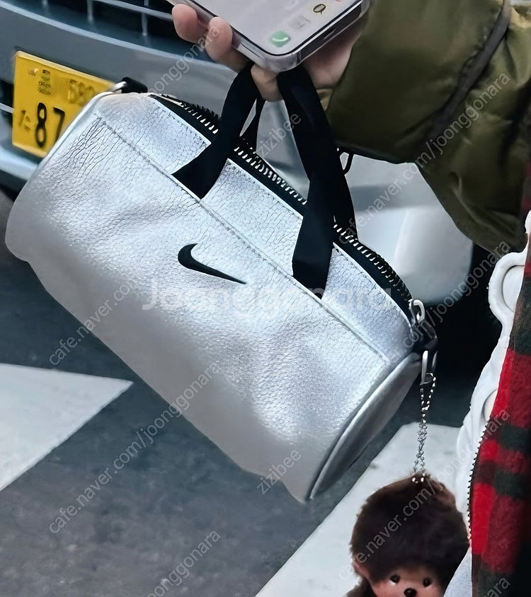 나이키(정품) 클래쉬 미니 배럴 백 3L (실버) HV...--5