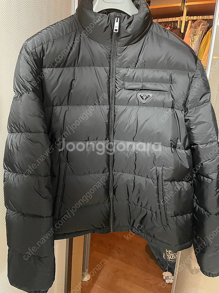 (정품) 프라다 패딩 sgb702--1