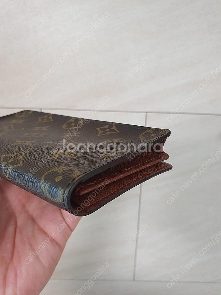 정품 루이비통 모노그램 장지갑(사용감적음)--2