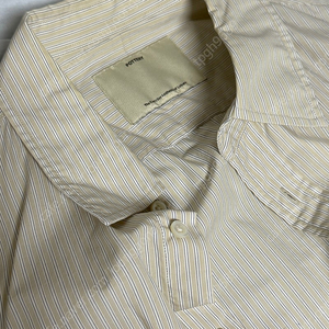 포터리 컴포트 셔츠 엘로우블루스트라이프 2사이즈 팢니다