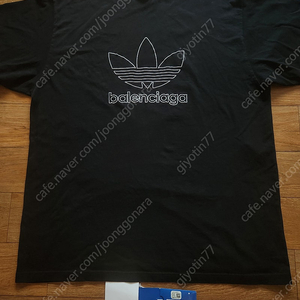발렌시아가 아디다스 반팔 티셔츠