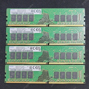 삼성 DDR4-3200 16GB x 4장 (총 64GB)
