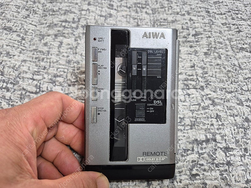 AIWA 워크맨 HS-PX10 실버색상 정크기기 판매합...--1