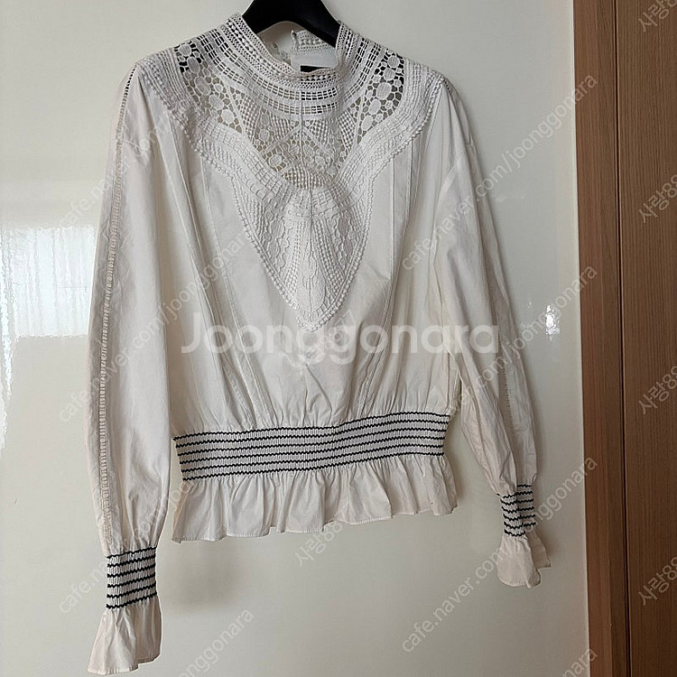 SJYP 스티브제이앤요니피 펀칭 바스락 레이스 블라우스...--2