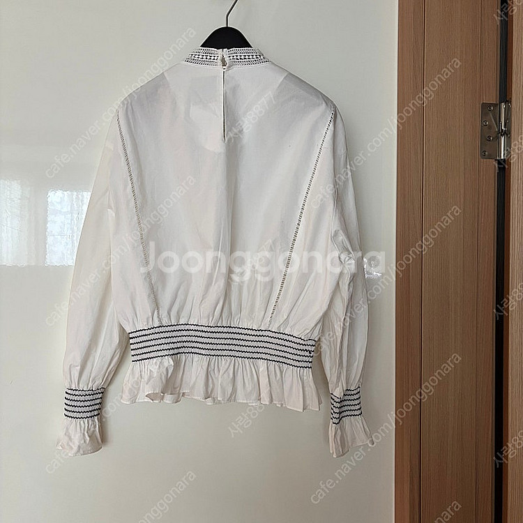 SJYP 스티브제이앤요니피 펀칭 바스락 레이스 블라우스...--6