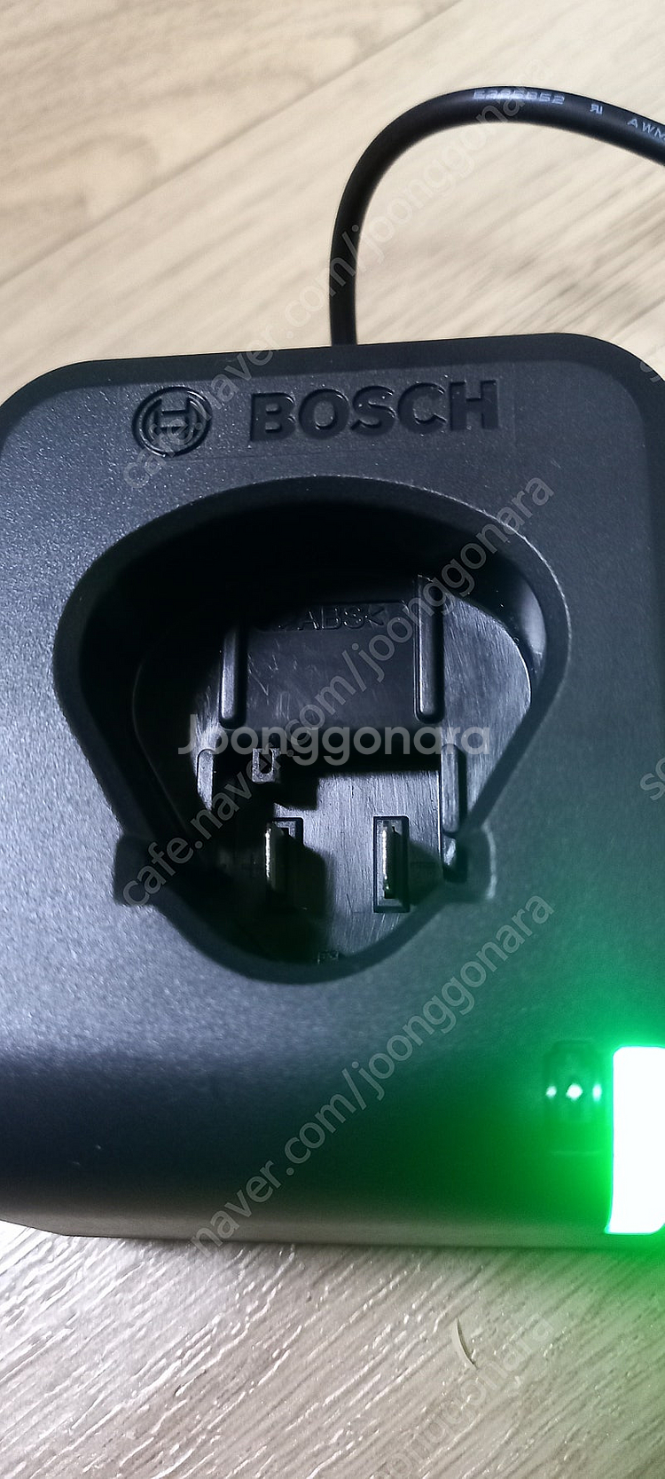 보쉬 12v 충전기--2