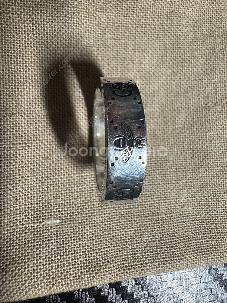 구찌 인그레이빙 벌 반지 6mm 21호--1