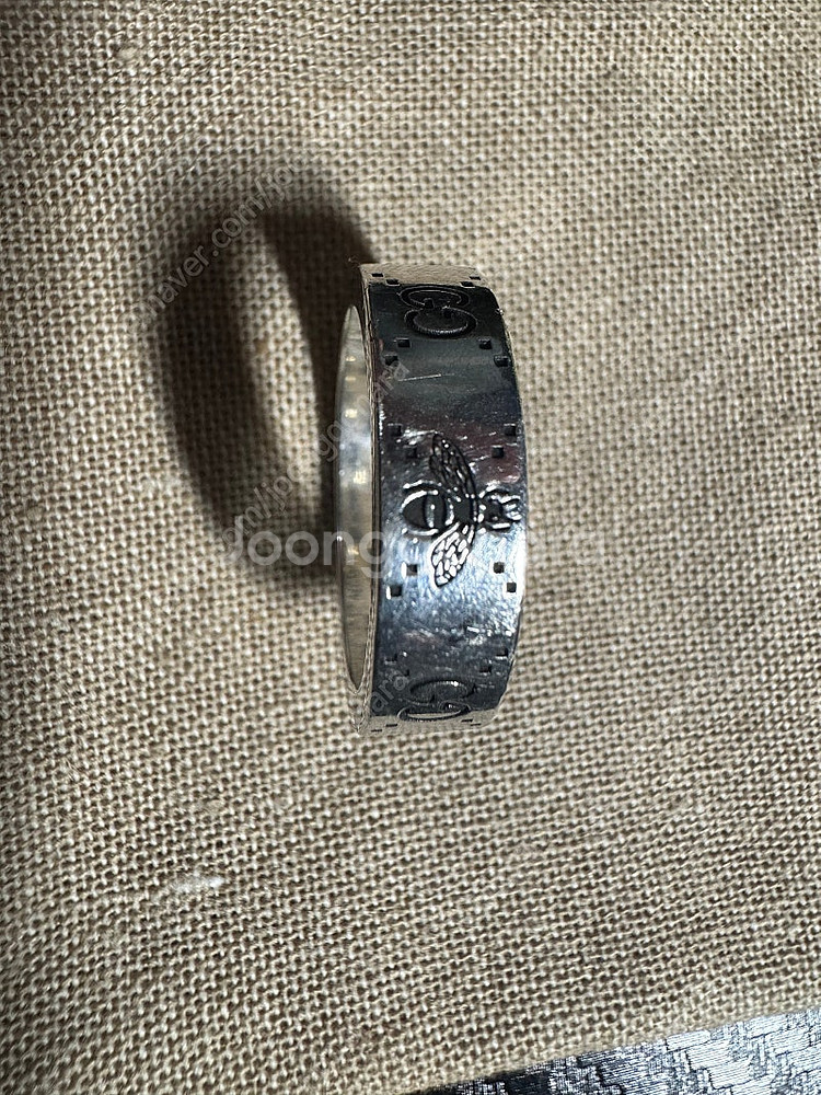 구찌 인그레이빙 벌 반지 6mm 21호--2