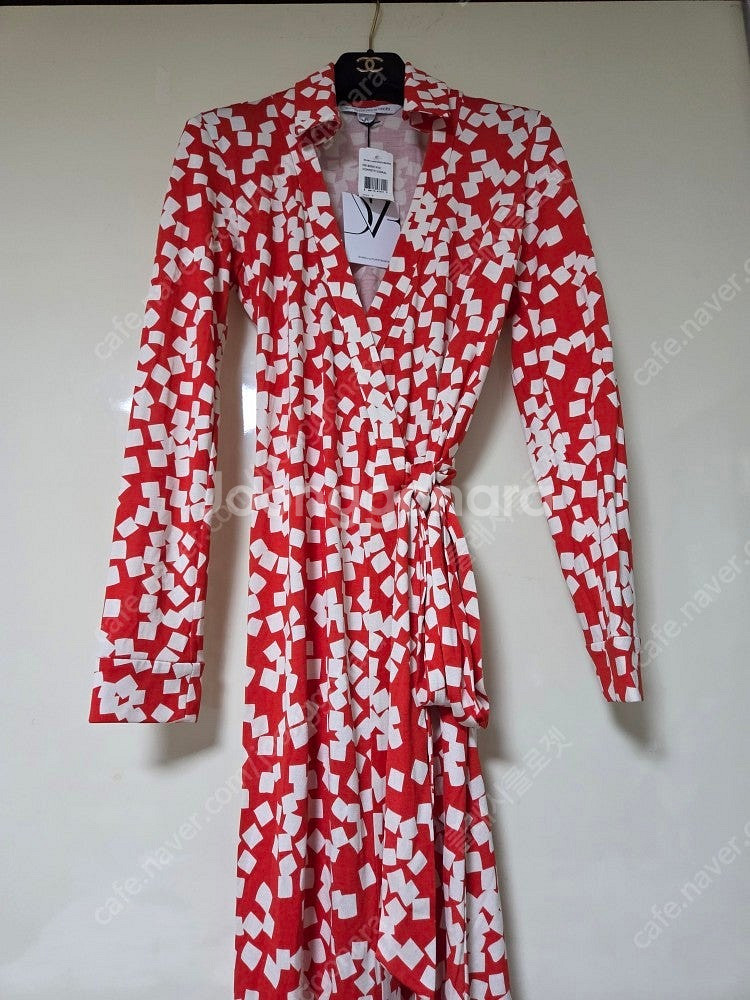 정가 365달러! DVF 다이앤 본 퍼스텐버그 스퀘어 ...--3