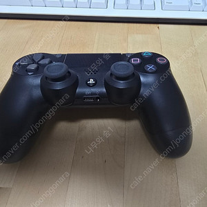 PS4 정품 듀얼쇼크4 무선 컨트롤러 블랙 판매