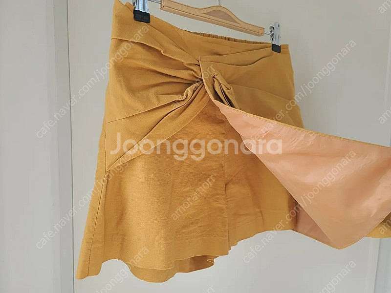여성 언발 디자인 치마 반바지 머스타드 옐로우 ~55 ...--1