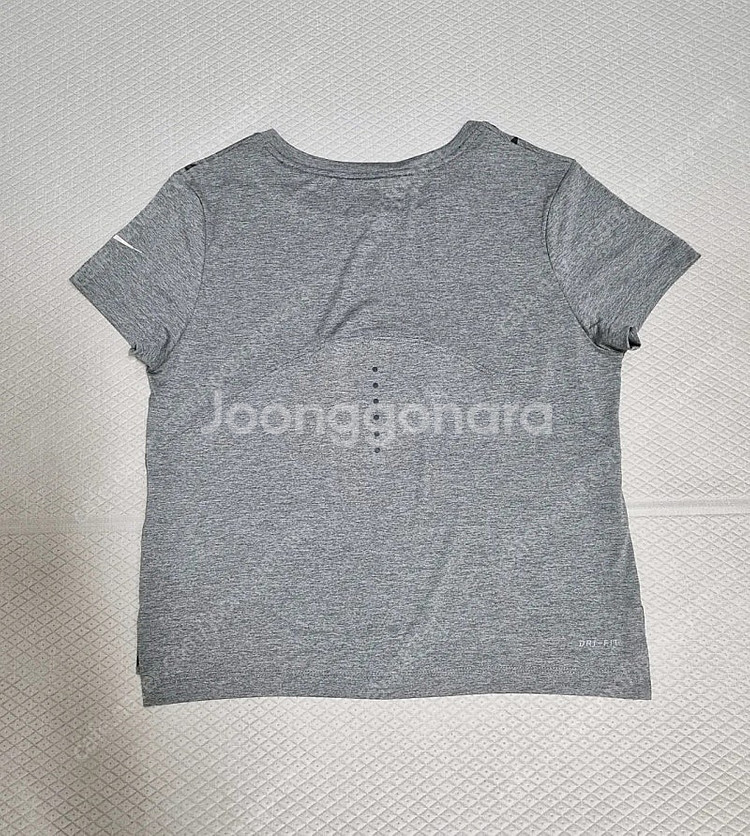 나이키 드라이핏 반팔 티셔츠(S)--1