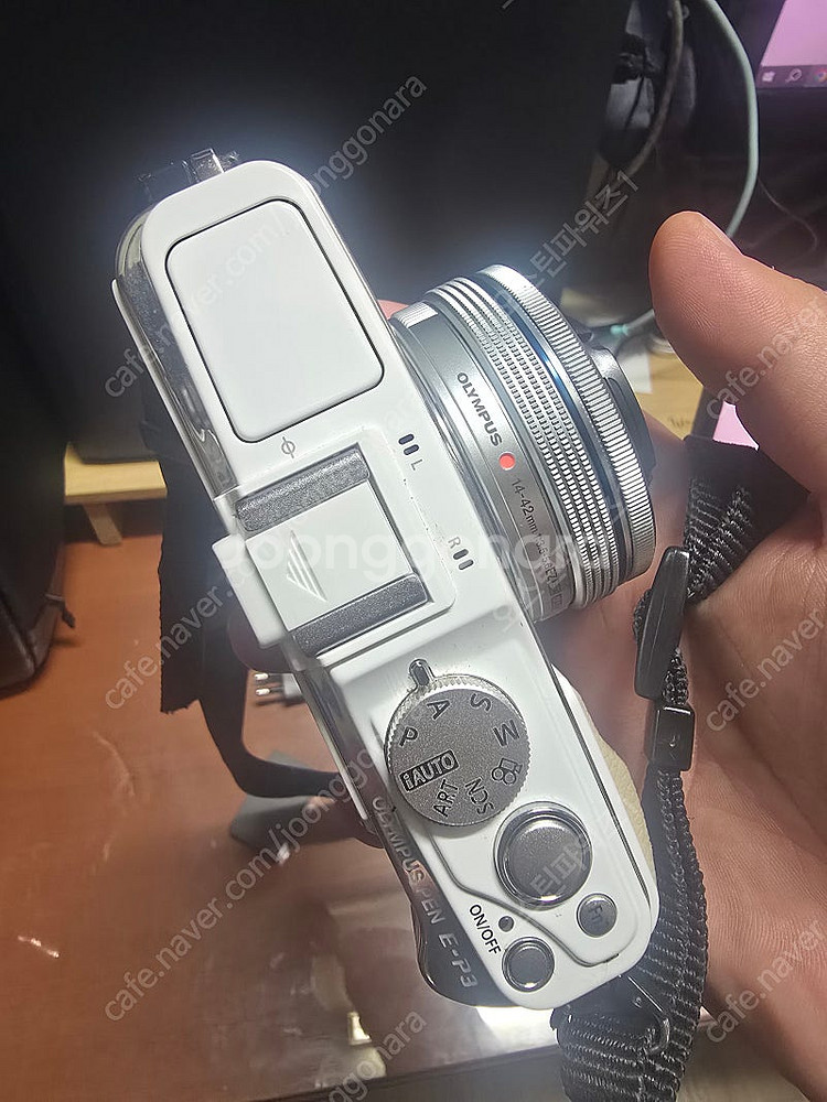 올림푸스 e-p3 화이트 바디, 루믹스 gf2 12-3...--3