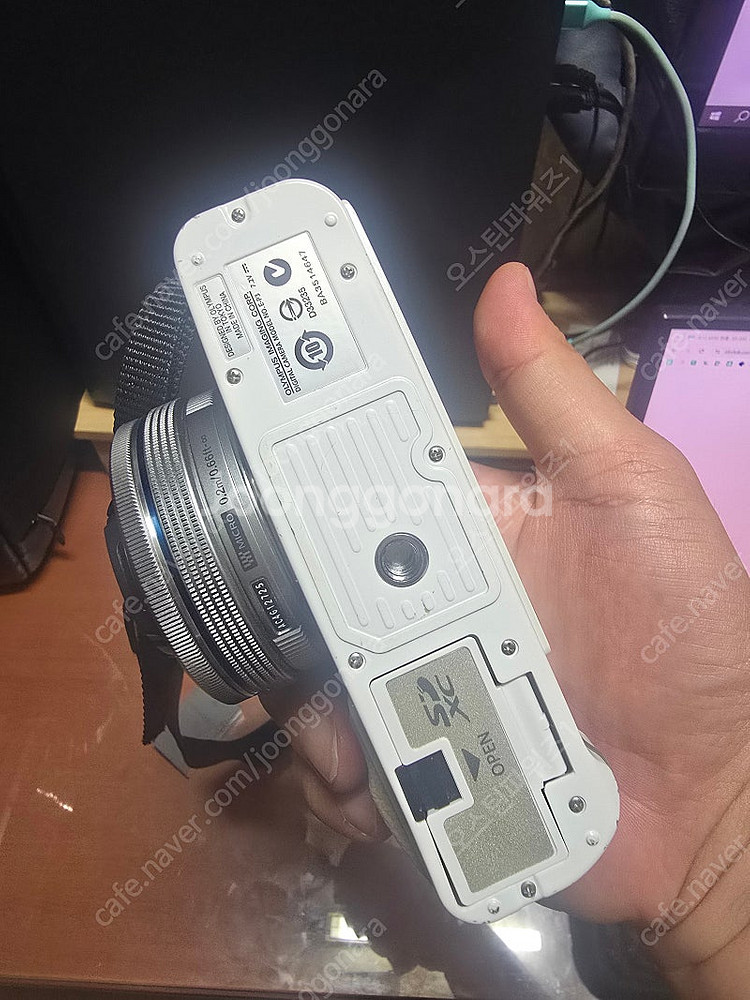 올림푸스 e-p3 화이트 바디, 루믹스 gf2 12-3...--4