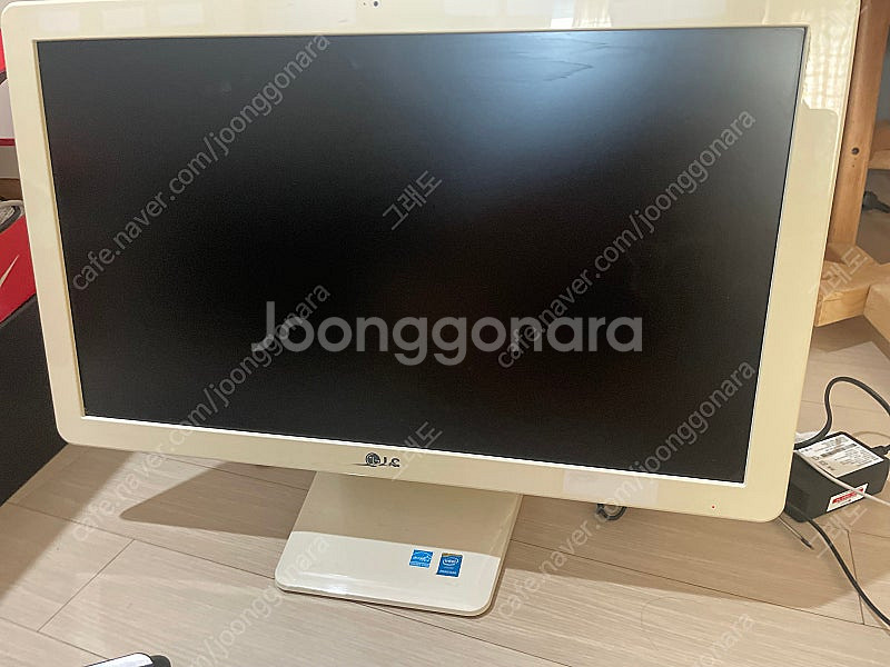 LG 올인원 pc lg22v24 3만--1