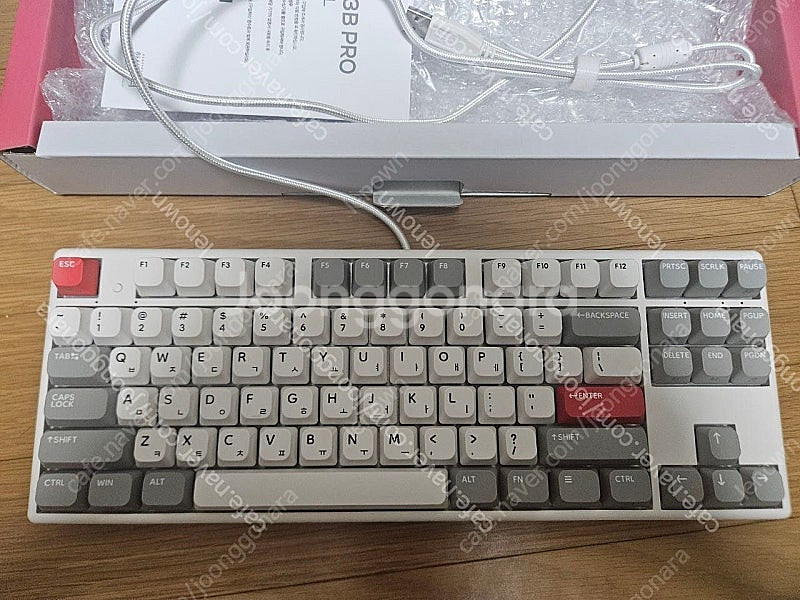 한성컴퓨터 GK893B PRO 동그리 8K 무접점키보드 35g 팔아요.--2