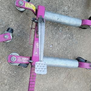 차량 이동용 핸드 리프트GOJAK 바퀴 리프트 작기