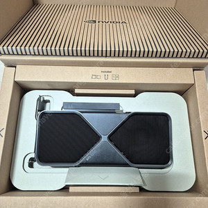 RTX 5070 FE 박스셋