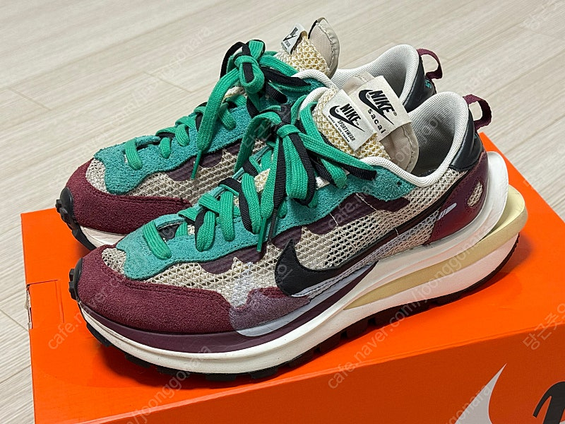 나이키 사카이 베이퍼와플 버건디 265--1